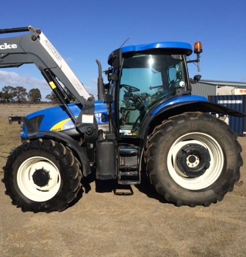 New Holland T6030 Plus with Quicke Front End Loader Machinery